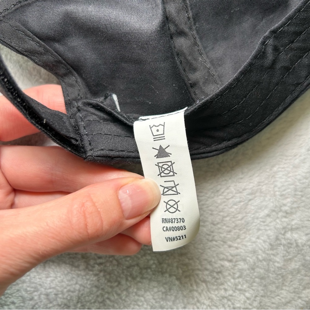 Alo Yoga Off-Duty Cap Black One Size - Picture 9 of 9